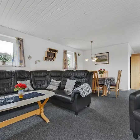 Pernilla - 2km From The Sea By Interhome Vakantiehuis