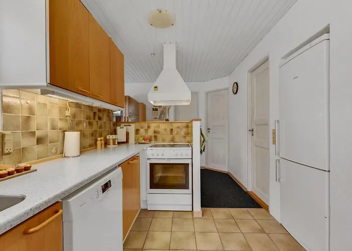 Holiday home Pernilla - 2km From The Sea By Interhome